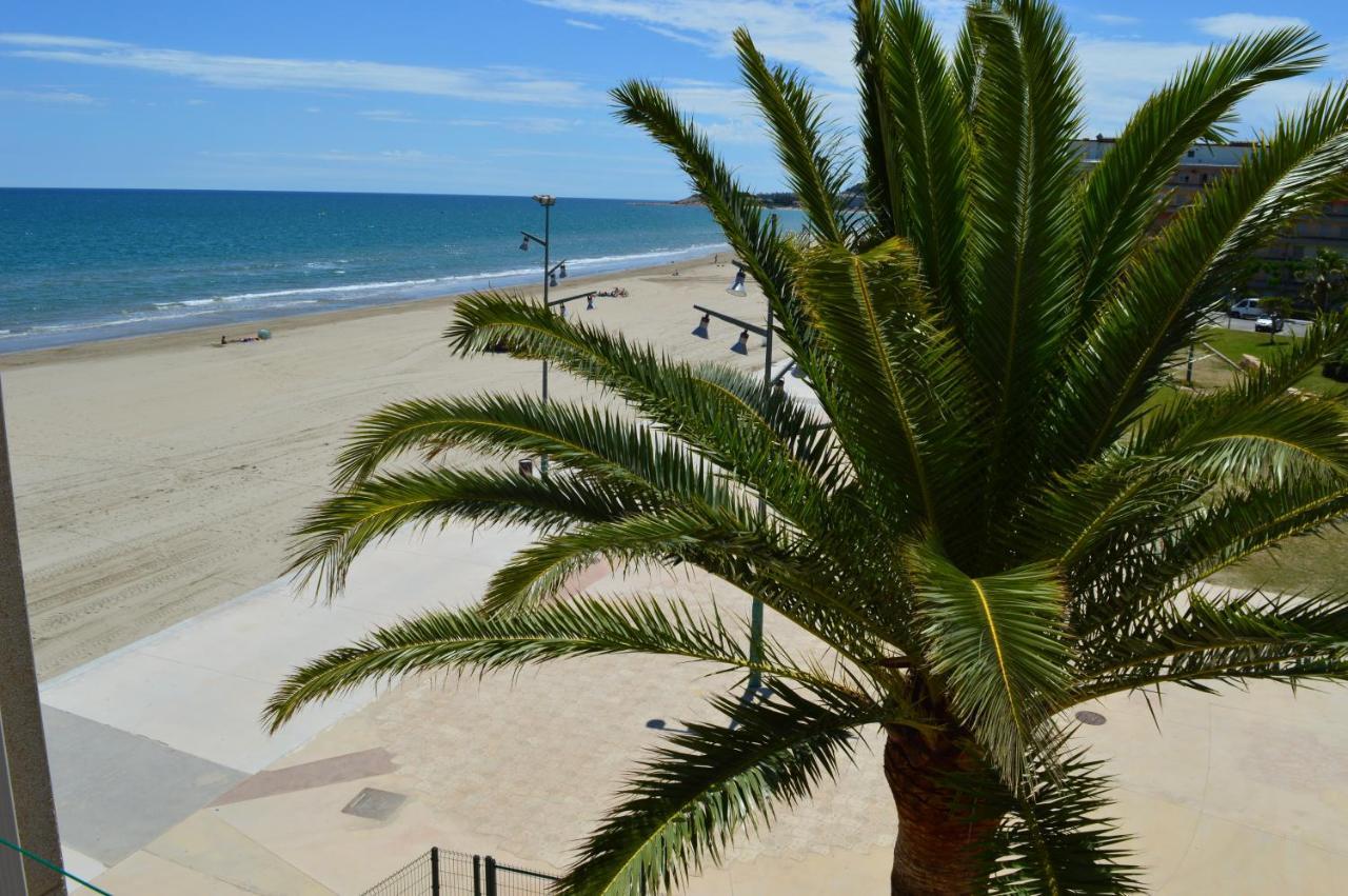 Relax Apartment La Pineda Exterior photo