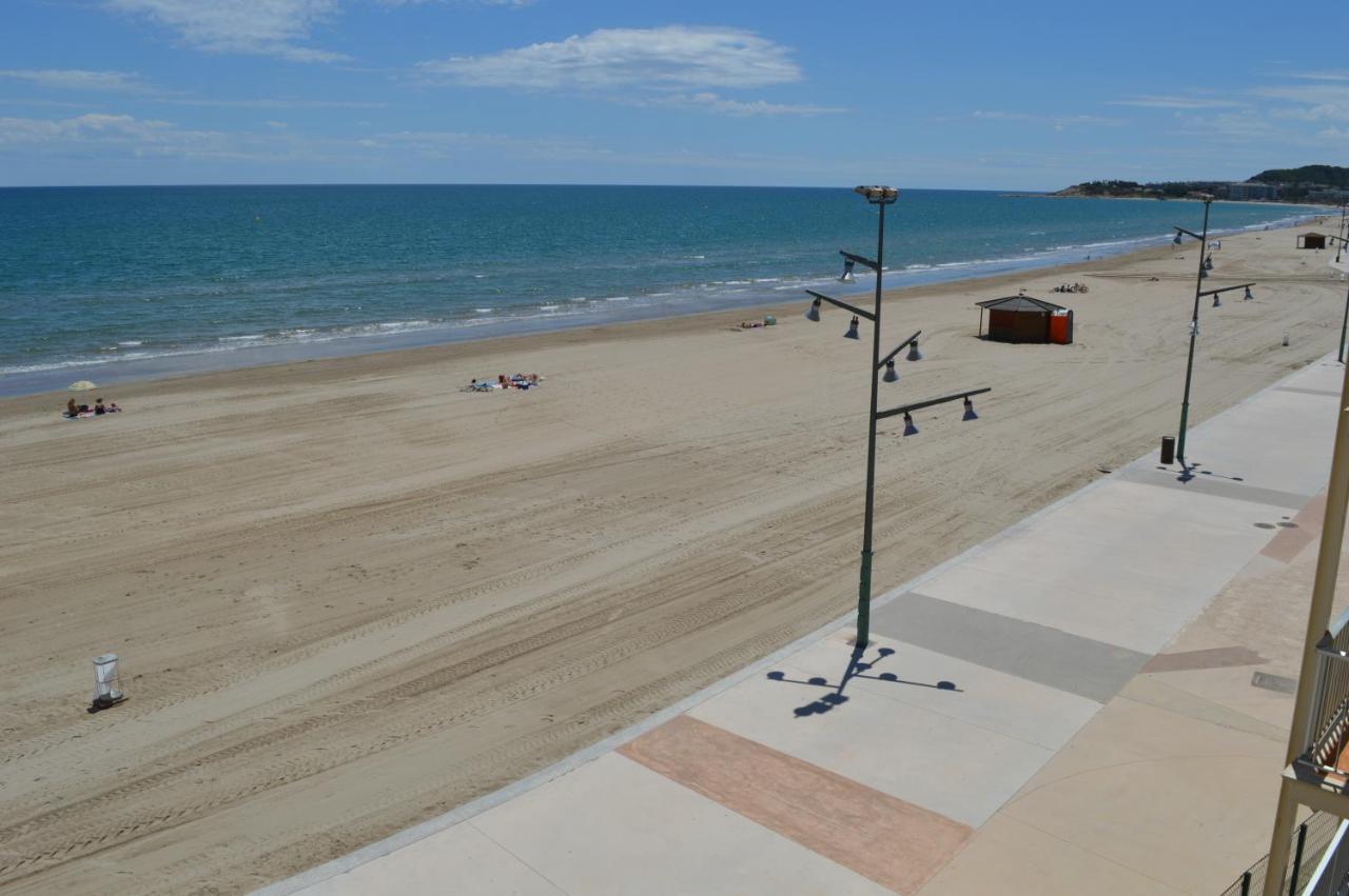 Relax Apartment La Pineda Exterior photo